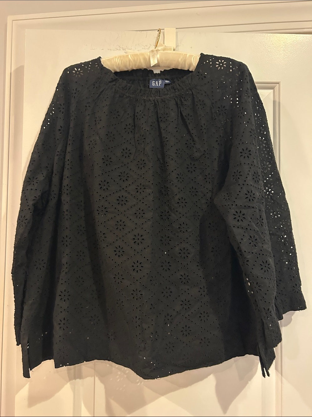 GAP Black Eyelet Peasant Long-Sleeve Blouse